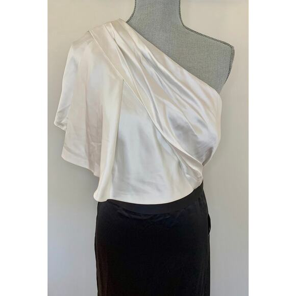 Mac Duggal Ieena One Shoulder Gown Maxi in White/Black Size 10 Satin Side Slit - Picture 4 of 8